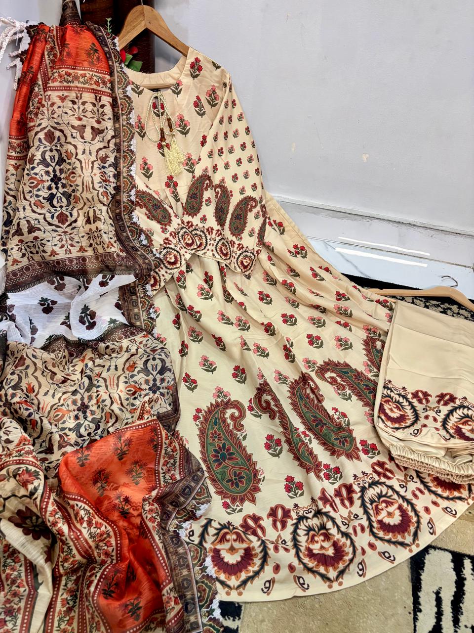 Royal Heritage – 3pc Printed Paisley Lawn Frock